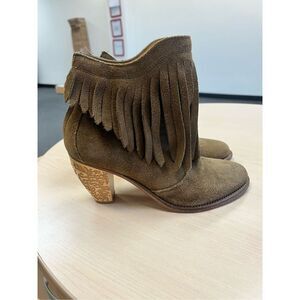 Uppercase Free People Sylvia Brown Fringe Carved Heel Booties sz 7.5 EUC